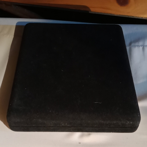 HONORA tiger's eye bead necklace and 2 bracelets - Picture 4 of 6